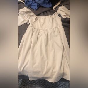 size L off the shoulder dress